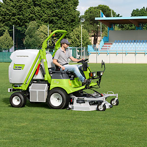 FD 900 на спортивному полі